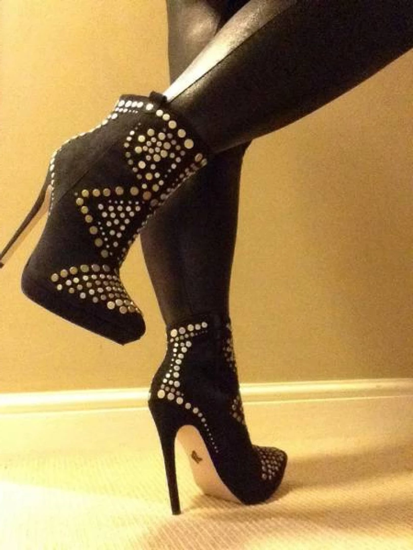 Miss Laura [ mistresslaura11 ] Onlyfans leaked photo 10124393 on Hotleaks.tv