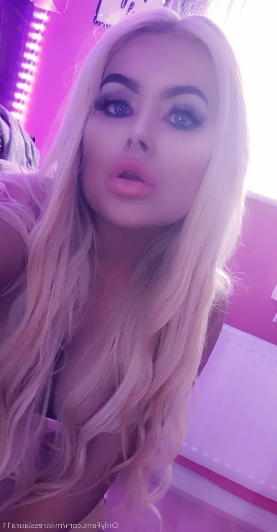 Miss Laura [ mistresslaura11 ] Onlyfans leaked photo 10125294 on Hotleaks.tv