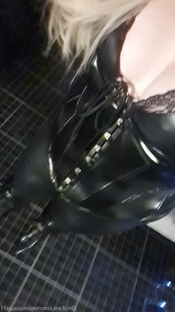 Miss Laura [ mistresslaura11 ] Onlyfans leaked photo 10125467 on Hotleaks.tv
