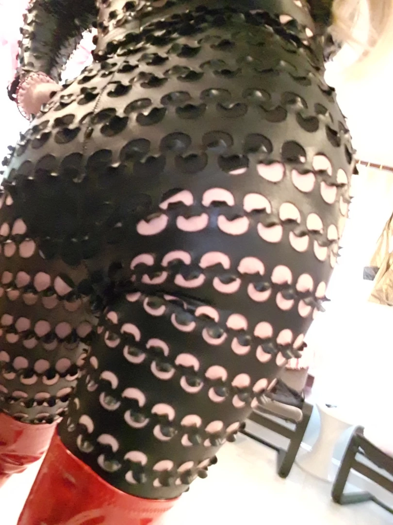 Miss Laura [ mistresslaura11 ] Onlyfans leaked photo 10126596 on Hotleaks.tv