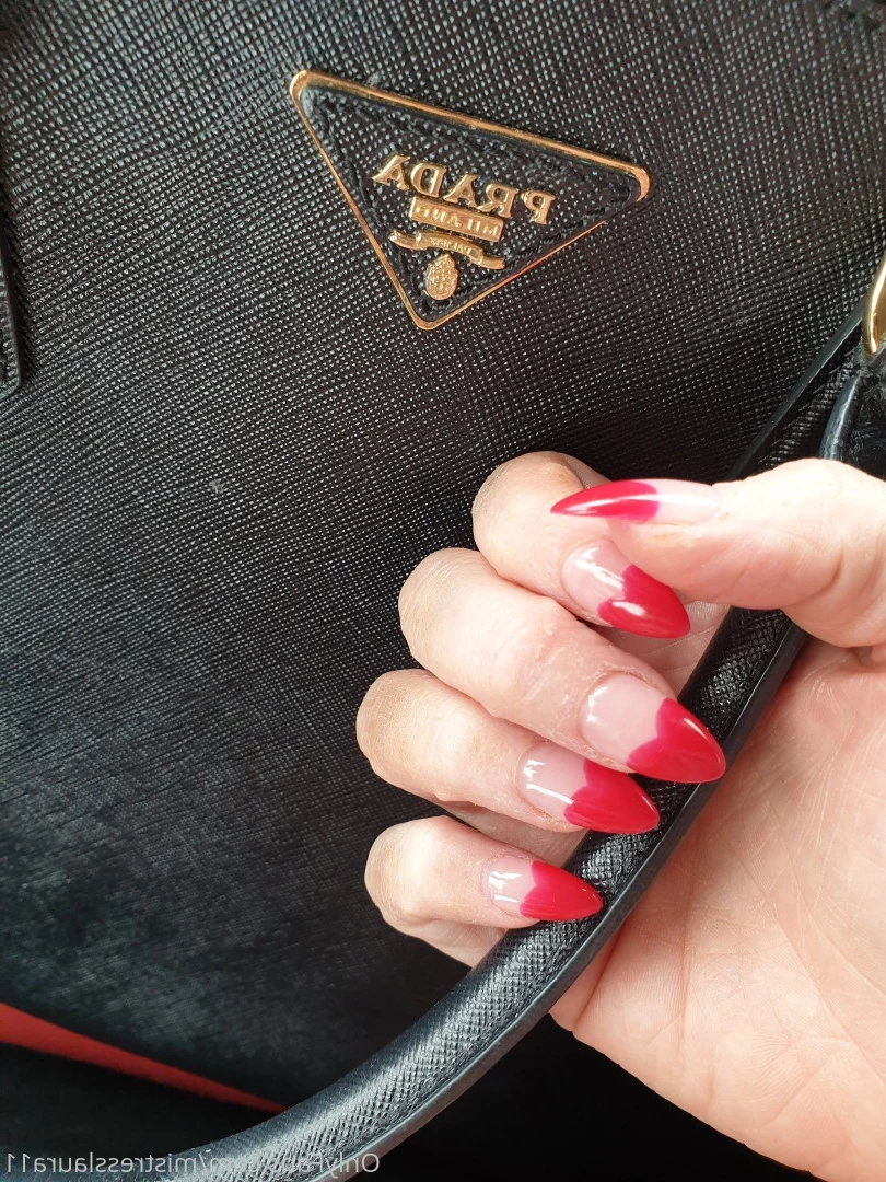 Miss Laura [ mistresslaura11 ] Onlyfans leaked photo 10130069 on Hotleaks.tv