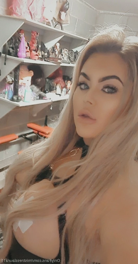 Miss Laura [ mistresslaura11 ] Onlyfans leaked photo 10130203 on Hotleaks.tv