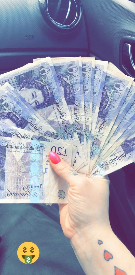 Miss Laura [ mistresslaura11 ] Onlyfans leaked photo 10130871 on Hotleaks.tv