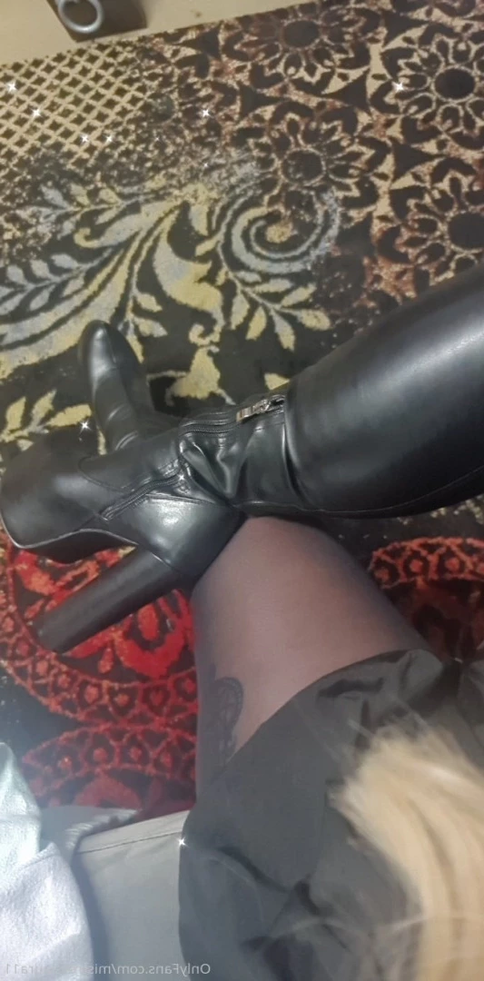Miss Laura [ mistresslaura11 ] Onlyfans leaked photo 10132811 on Hotleaks.tv