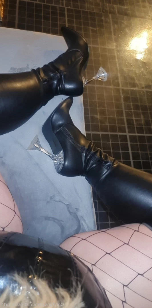 Miss Laura [ mistresslaura11 ] Onlyfans leaked photo 10133820 on Hotleaks.tv