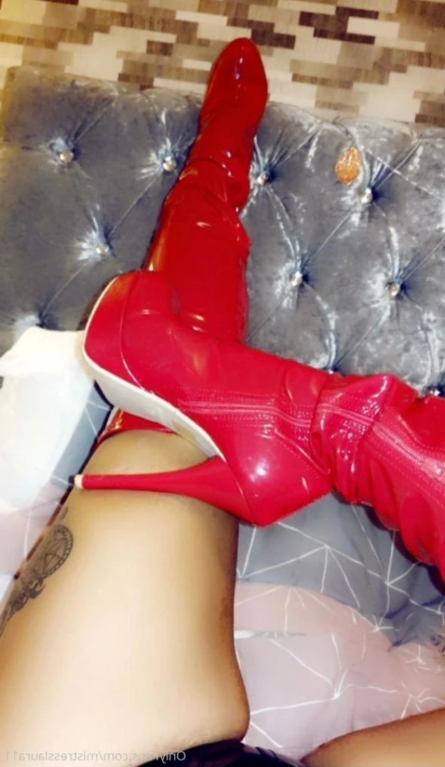 Miss Laura [ mistresslaura11 ] Onlyfans leaked photo 10134441 on Hotleaks.tv