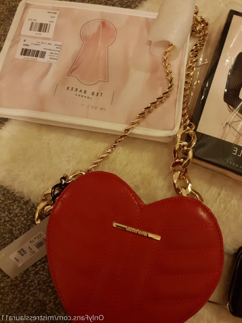 Miss Laura [ mistresslaura11 ] Onlyfans leaked photo 10135829 on Hotleaks.tv