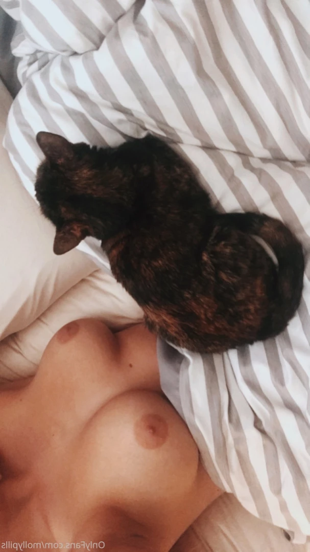 Molly Pills [ mollypills ] Onlyfans leaked photo 12268357 on Hotleaks.tv