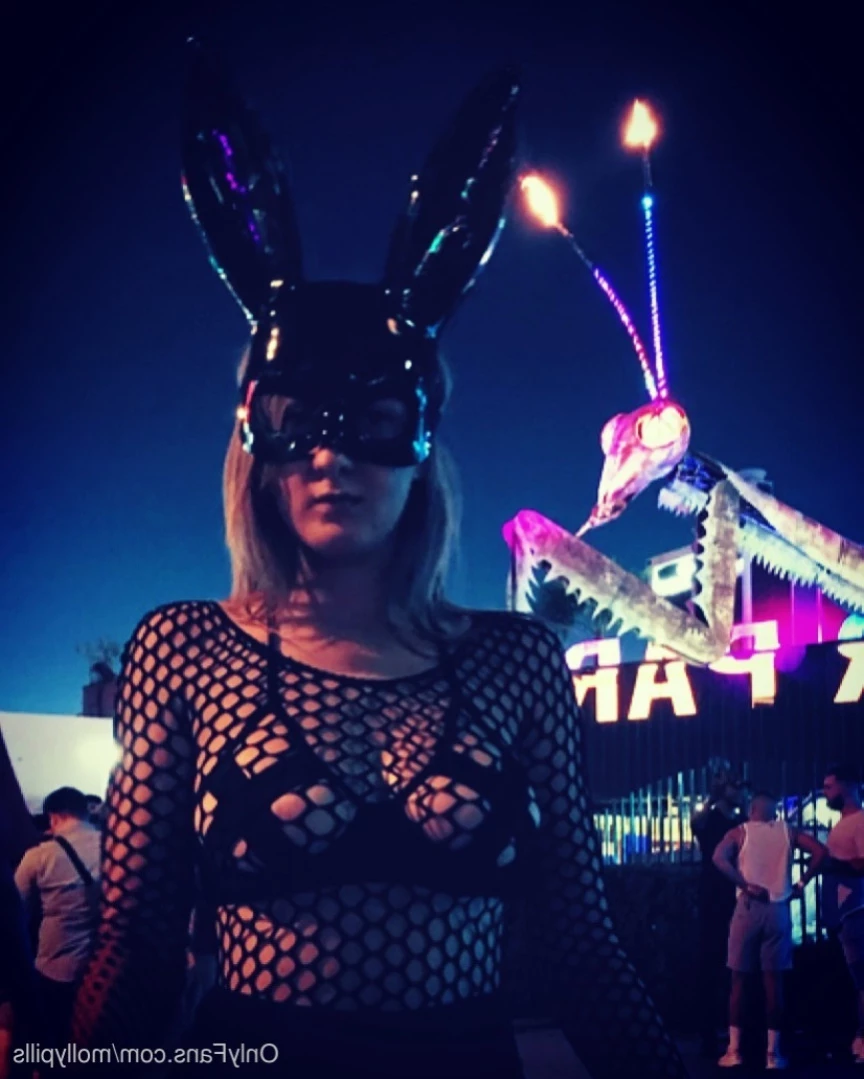 Molly Pills [ mollypills ] Onlyfans leaked photo 15038304 on Hotleaks.tv