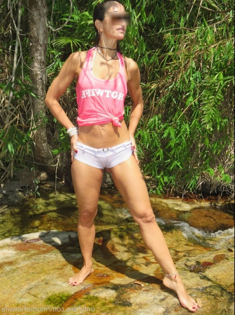 u19819216 [ momohotwife ] Onlyfans leaked photo 10127140 on Hotleaks.tv