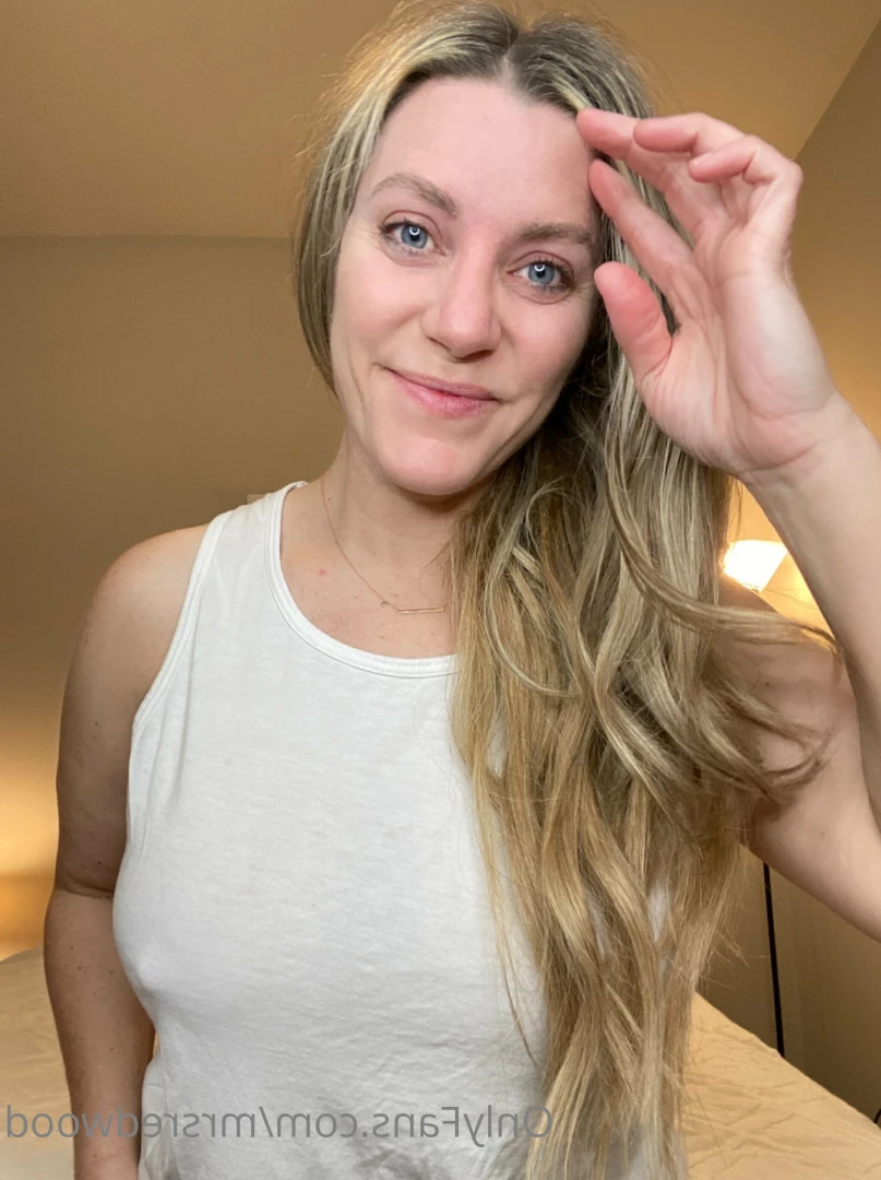 Mrs. Redwood [ mrsredwood ] Onlyfans leaked photo 8444838 on Hotleaks.tv