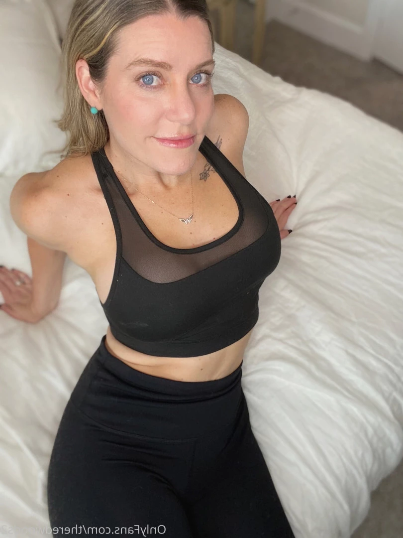 Mrs. Redwood [ mrsredwood ] Onlyfans leaked photo 8450395 on Hotleaks.tv