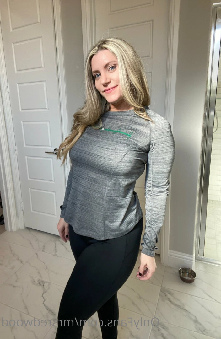Mrs. Redwood [ mrsredwood ] Onlyfans leaked photo 8459381 on Hotleaks.tv