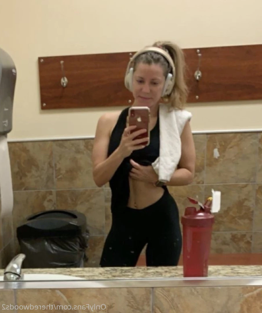 Mrs. Redwood [ mrsredwood ] Onlyfans leaked photo 8459689 on Hotleaks.tv