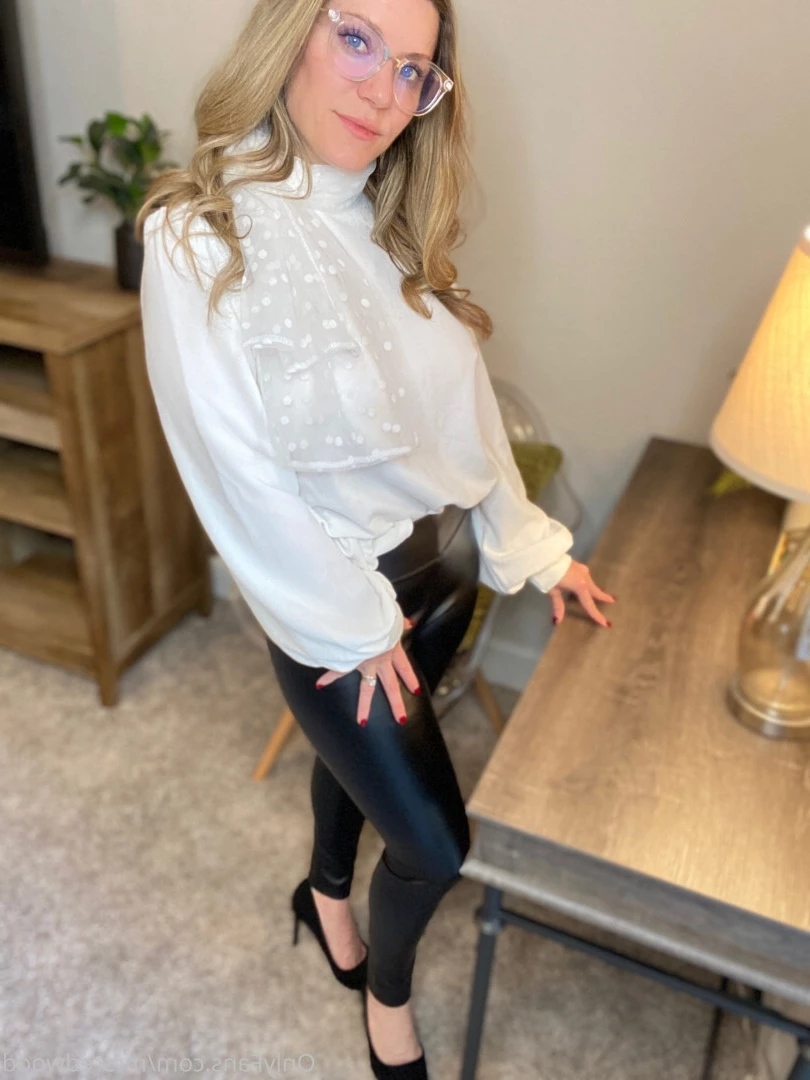 Mrs. Redwood [ mrsredwood ] Onlyfans leaked photo 8468785 on Hotleaks.tv