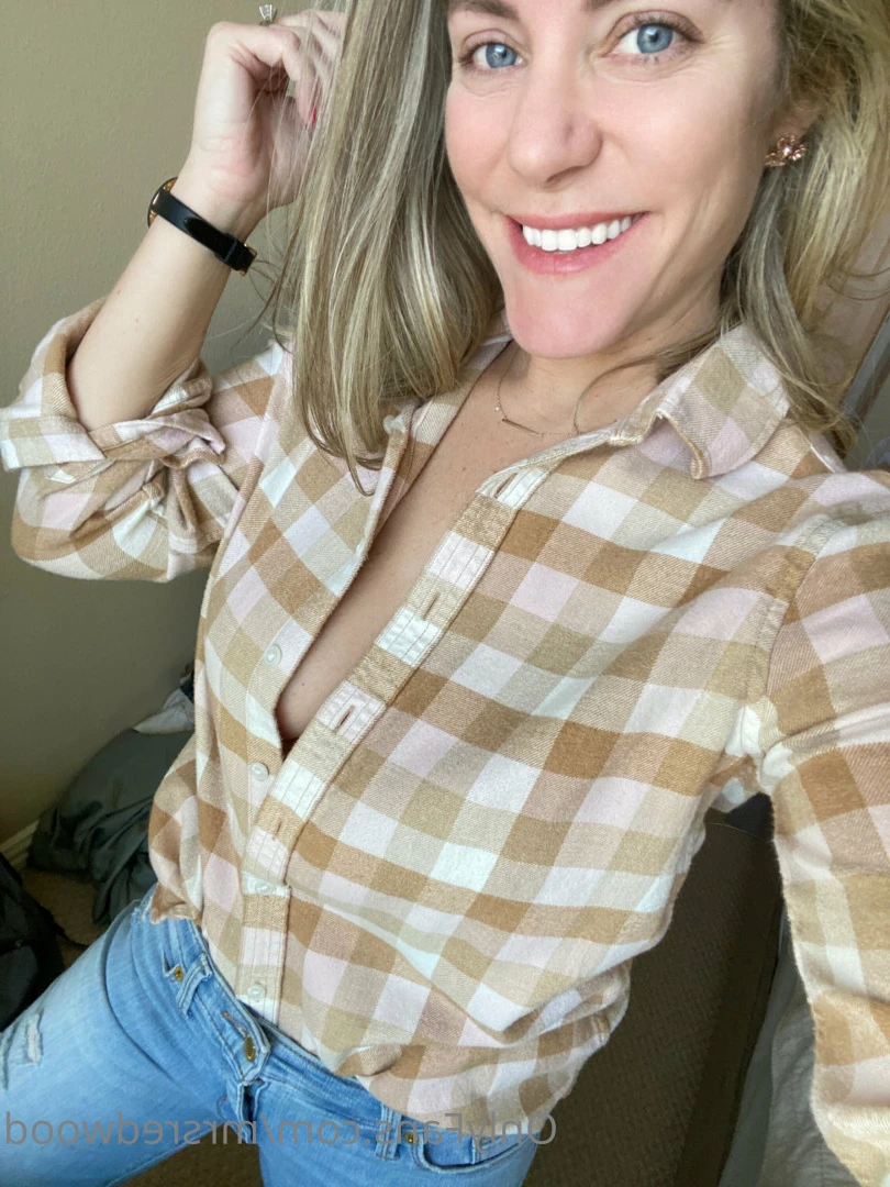 Mrs. Redwood [ mrsredwood ] Onlyfans leaked photo 8468987 on Hotleaks.tv