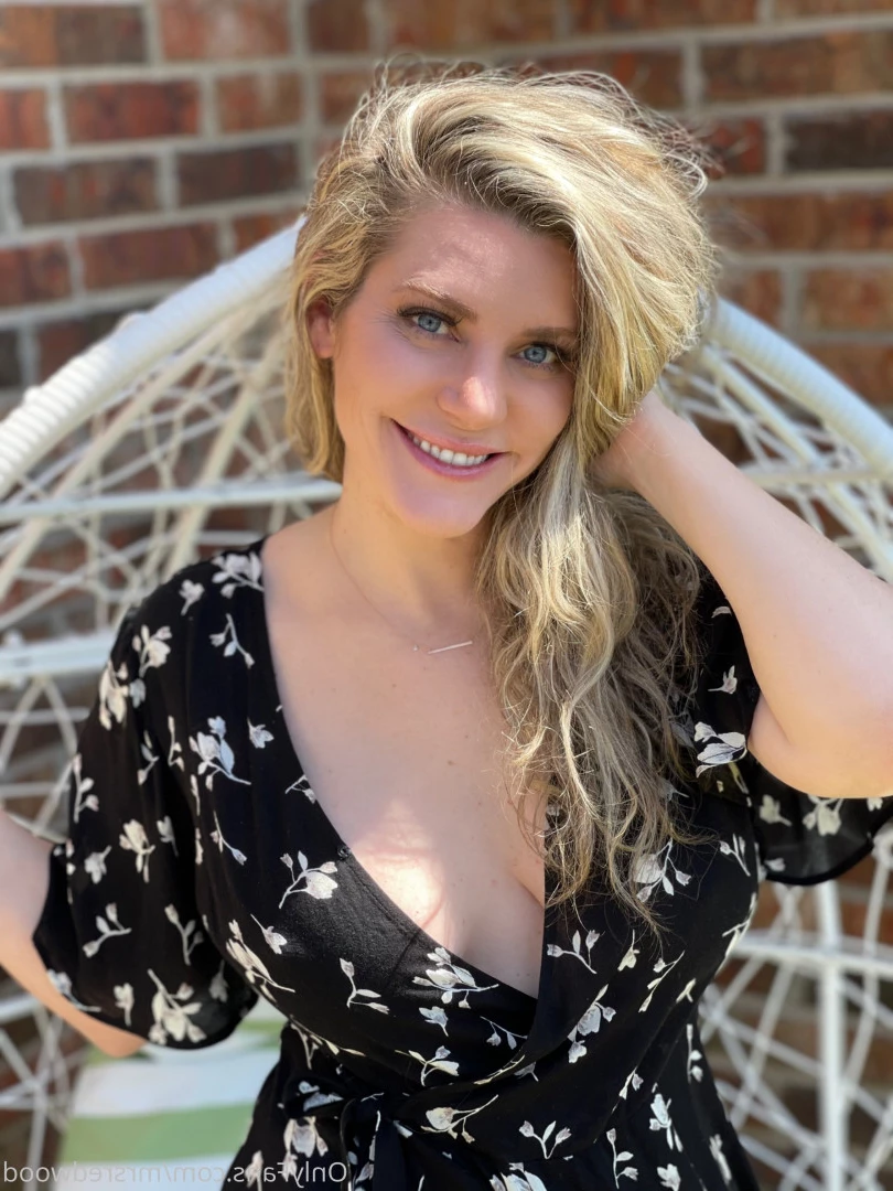 Mrs. Redwood [ mrsredwood ] Onlyfans leaked photo 8470683 on Hotleaks.tv
