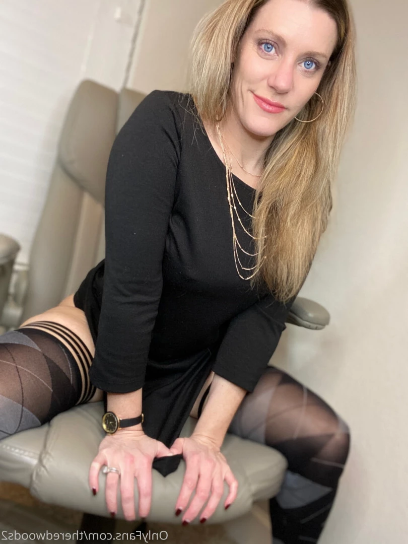 Mrs. Redwood [ mrsredwood ] Onlyfans leaked photo 8473021 on Hotleaks.tv