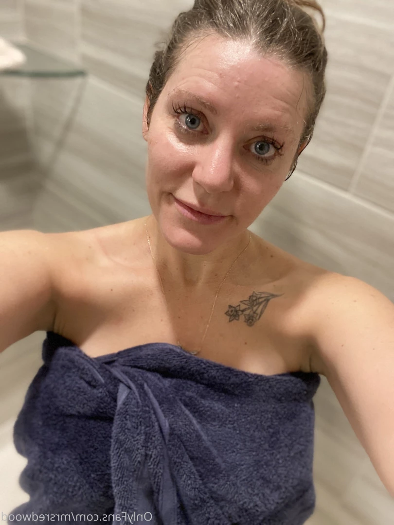 Mrs. Redwood [ mrsredwood ] Onlyfans leaked photo 8475412 on Hotleaks.tv