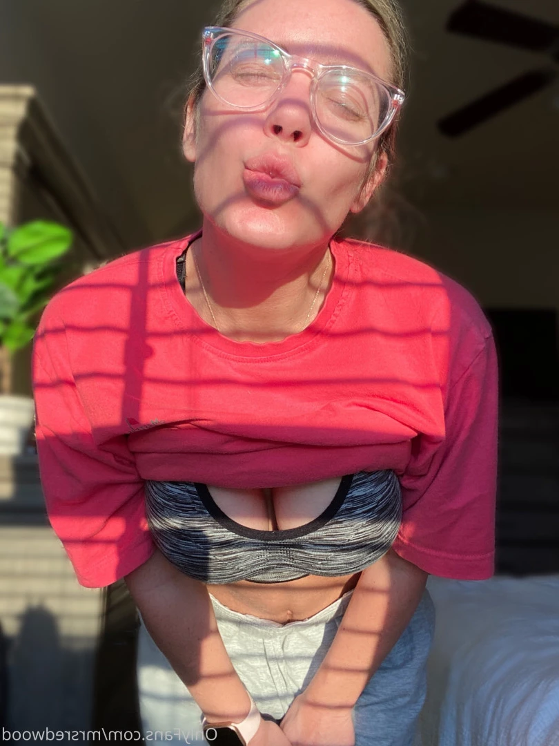 Mrs. Redwood [ mrsredwood ] Onlyfans leaked photo 8478572 on Hotleaks.tv