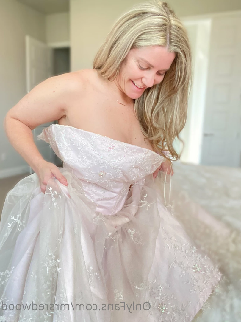 Mrs. Redwood [ mrsredwood ] Onlyfans leaked photo 8479107 on Hotleaks.tv