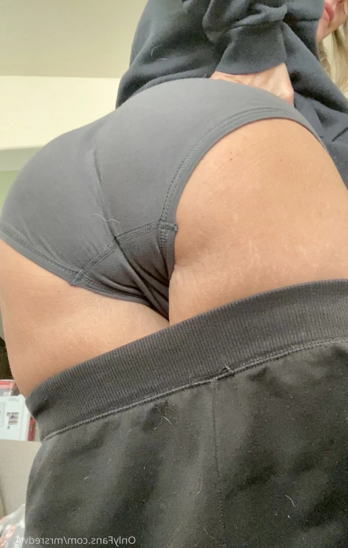 Mrs. Redwood [ mrsredwood ] Onlyfans leaked photo 8484038 on Hotleaks.tv