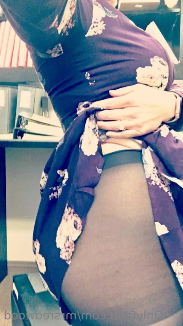 Mrs. Redwood [ mrsredwood ] Onlyfans leaked photo 11799996 on Hotleaks.tv