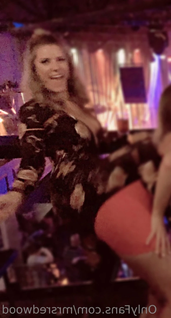 Mrs. Redwood [ mrsredwood ] Onlyfans leaked photo 14476432 on Hotleaks.tv