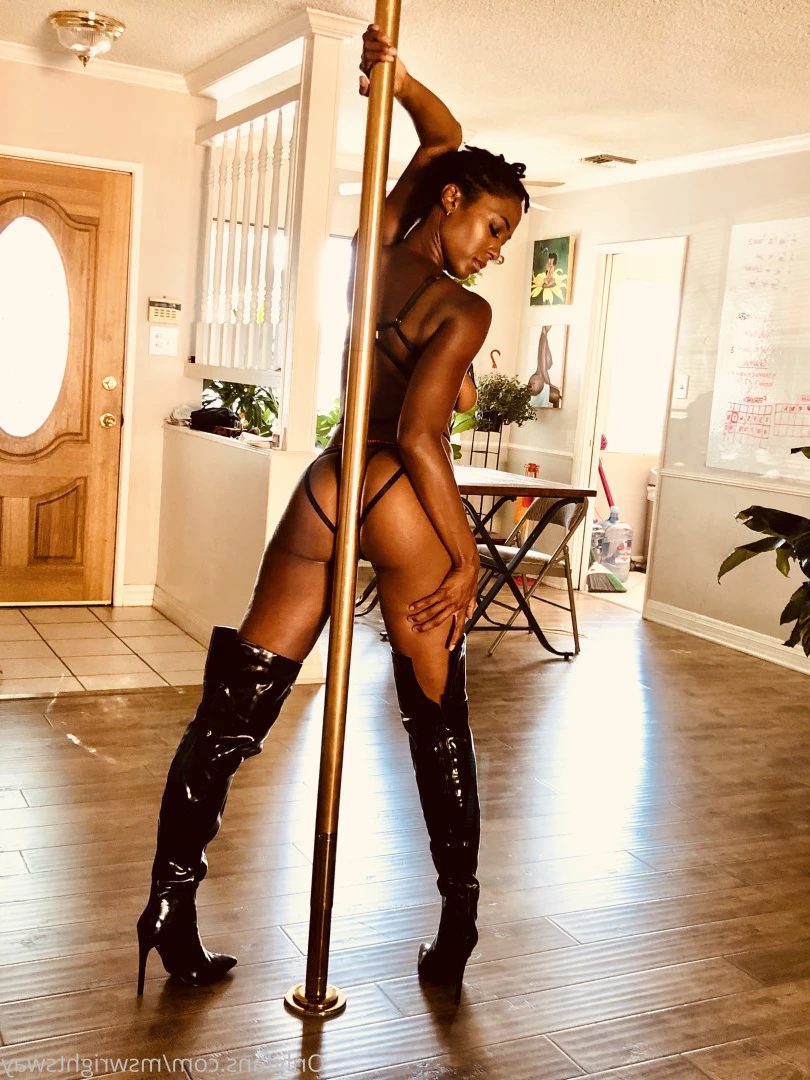 Ms. Wright [ mswrightsway ] Onlyfans leaked photo 10193583 on Hotleaks.tv