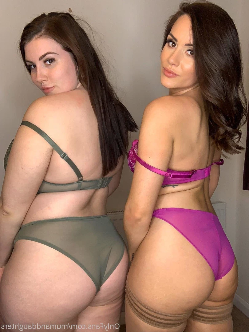 🇬🇧 BRITISH MUM &amp; DAUGHTERS 🇬🇧 [ mumanddaughters ] Onlyfans leaked photo 10413906 on Hotleaks.tv