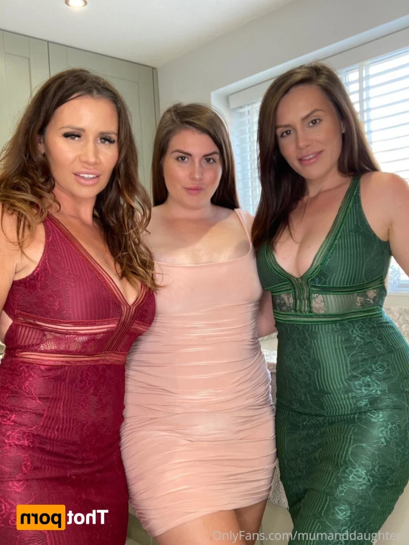 🇬🇧 BRITISH MUM &amp; DAUGHTERS 🇬🇧 [ mumanddaughters ] Onlyfans leaked photo 11363717 on Hotleaks.tv