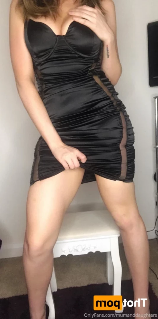 🇬🇧 BRITISH MUM &amp; DAUGHTERS 🇬🇧 [ mumanddaughters ] Onlyfans leaked photo 11964305 on Hotleaks.tv