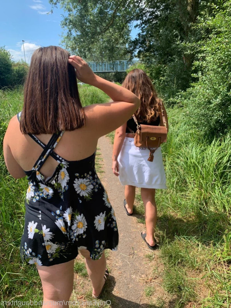 🇬🇧 BRITISH MUM &amp; DAUGHTERS 🇬🇧 [ mumanddaughters ] Onlyfans leaked photo 12299964 on Hotleaks.tv