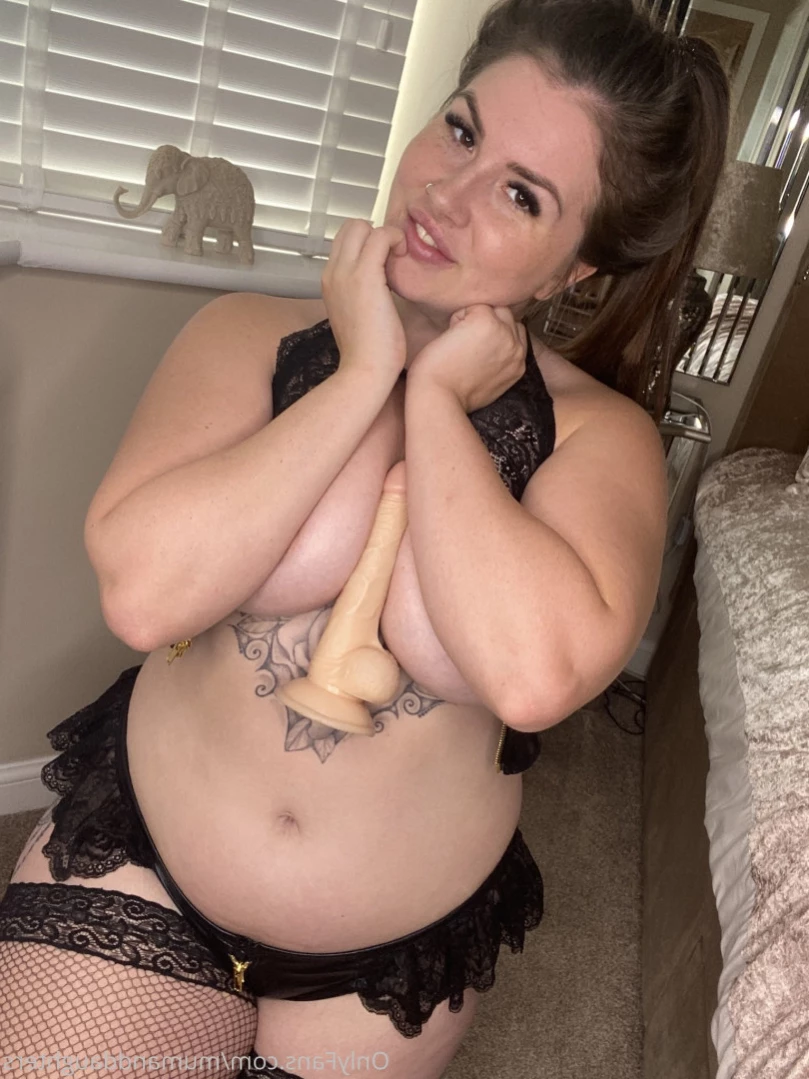🇬🇧 BRITISH MUM &amp; DAUGHTERS 🇬🇧 [ mumanddaughters ] Onlyfans leaked photo 13221260 on Hotleaks.tv