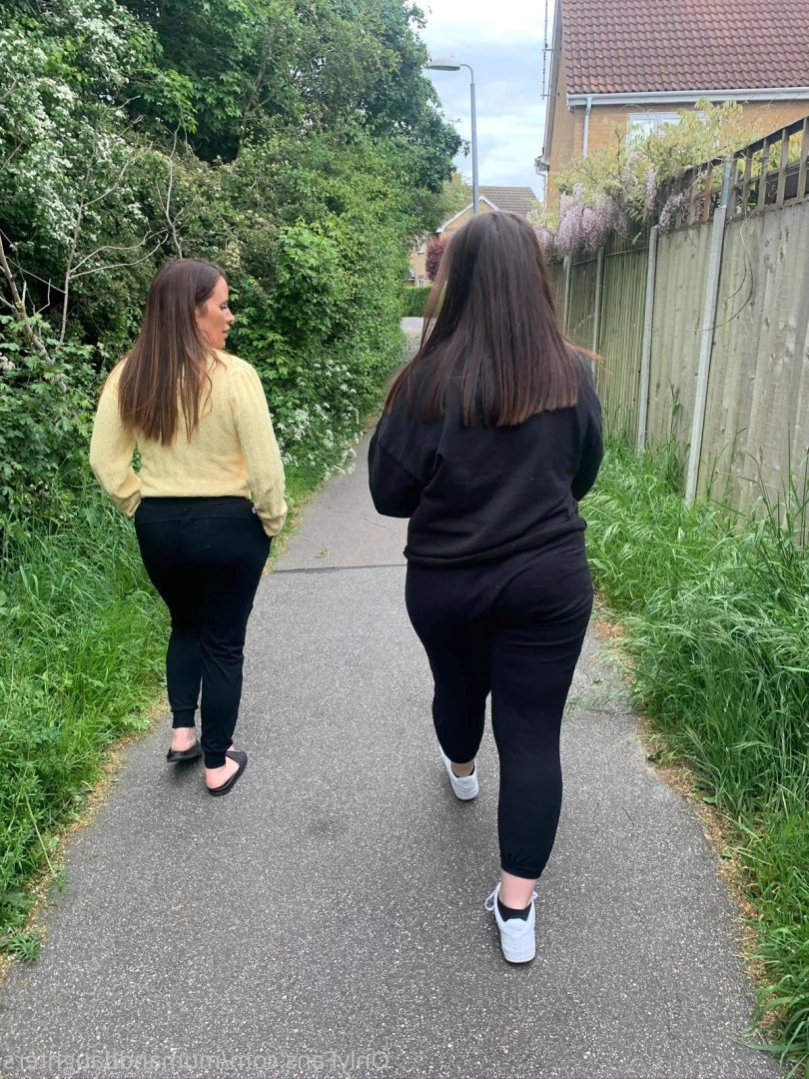 🇬🇧 BRITISH MUM &amp; DAUGHTERS 🇬🇧 [ mumanddaughters ] Onlyfans leaked photo 13305645 on Hotleaks.tv