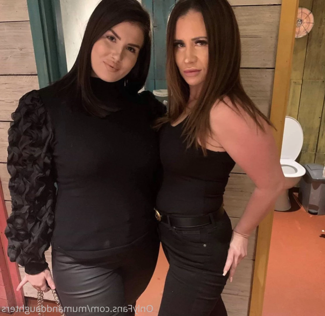 🇬🇧 BRITISH MUM &amp; DAUGHTERS 🇬🇧 [ mumanddaughters ] Onlyfans leaked photo 13592155 on Hotleaks.tv