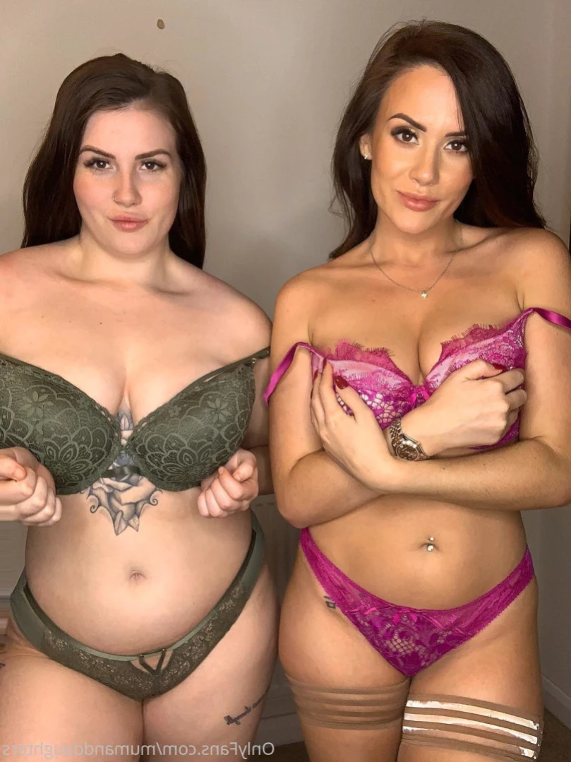🇬🇧 BRITISH MUM &amp; DAUGHTERS 🇬🇧 [ mumanddaughters ] Onlyfans leaked photo 13951611 on Hotleaks.tv