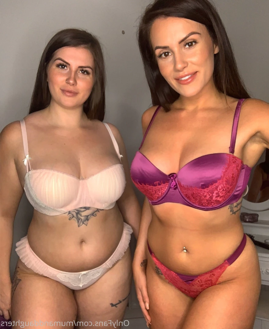 🇬🇧 BRITISH MUM &amp; DAUGHTERS 🇬🇧 [ mumanddaughters ] Onlyfans leaked photo 14738852 on Hotleaks.tv