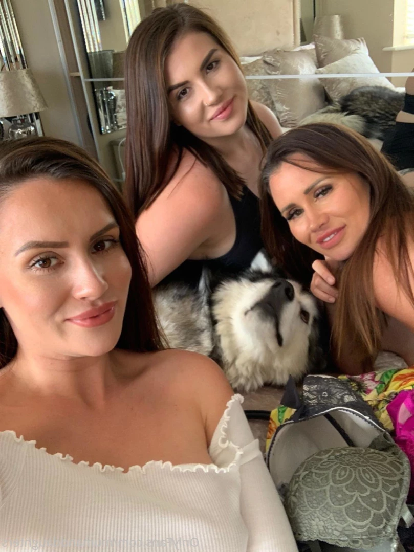 🇬🇧 BRITISH MUM &amp; DAUGHTERS 🇬🇧 [ mumanddaughters ] Onlyfans leaked photo 14827923 on Hotleaks.tv