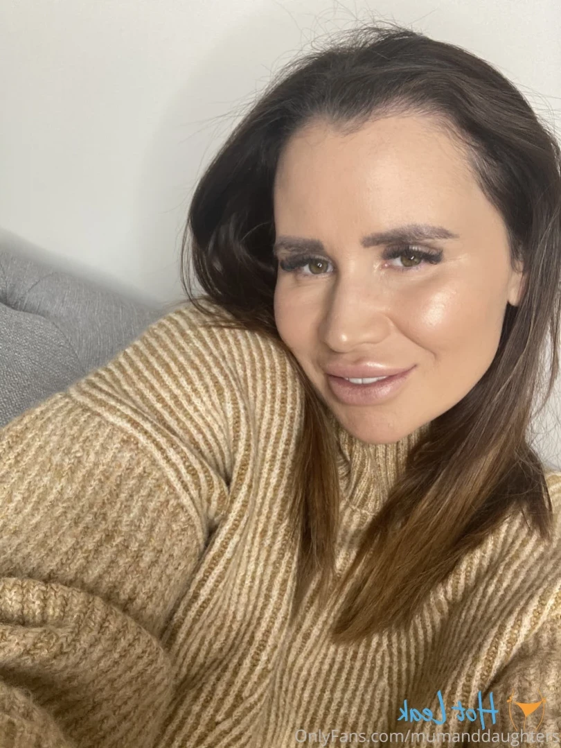 🇬🇧 BRITISH MUM &amp; DAUGHTERS 🇬🇧 [ mumanddaughters ] Onlyfans leaked photo 15045463 on Hotleaks.tv