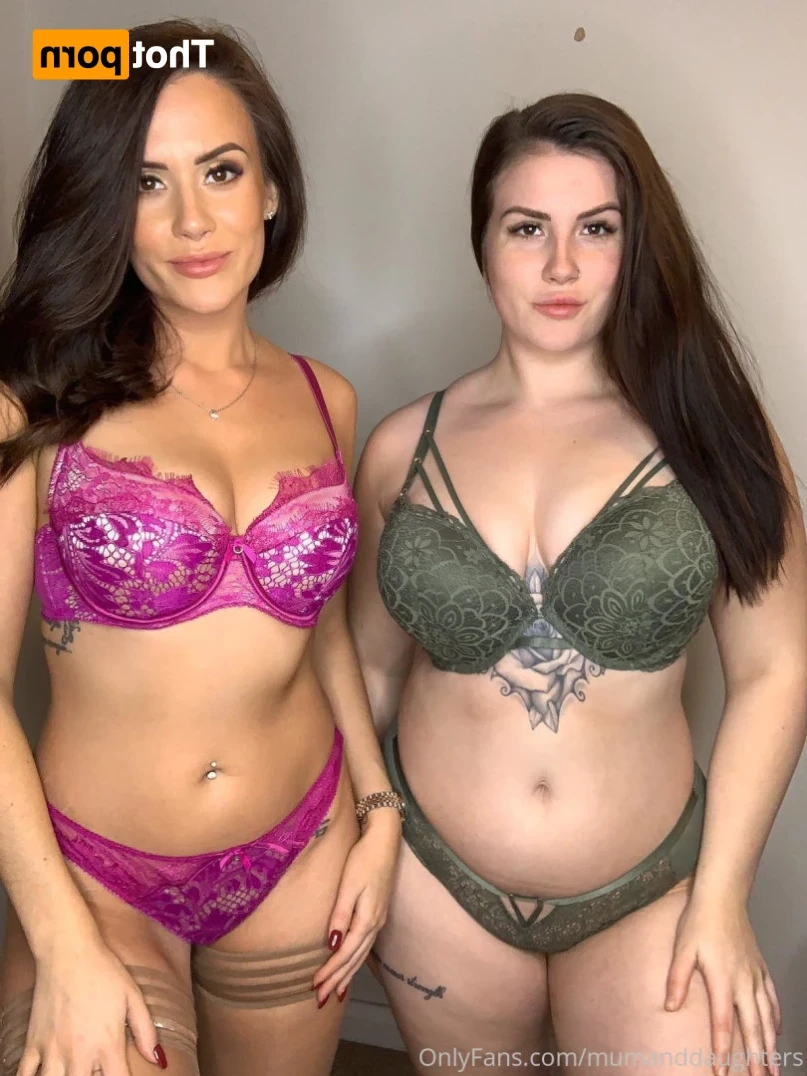 🇬🇧 BRITISH MUM &amp; DAUGHTERS 🇬🇧 [ mumanddaughters ] Onlyfans leaked photo 15424418 on Hotleaks.tv