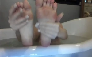 10174997