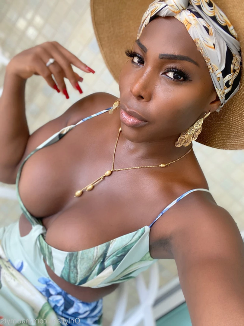 naomyts Onlyfans leaked photo 11898991 on Hotleaks.tv