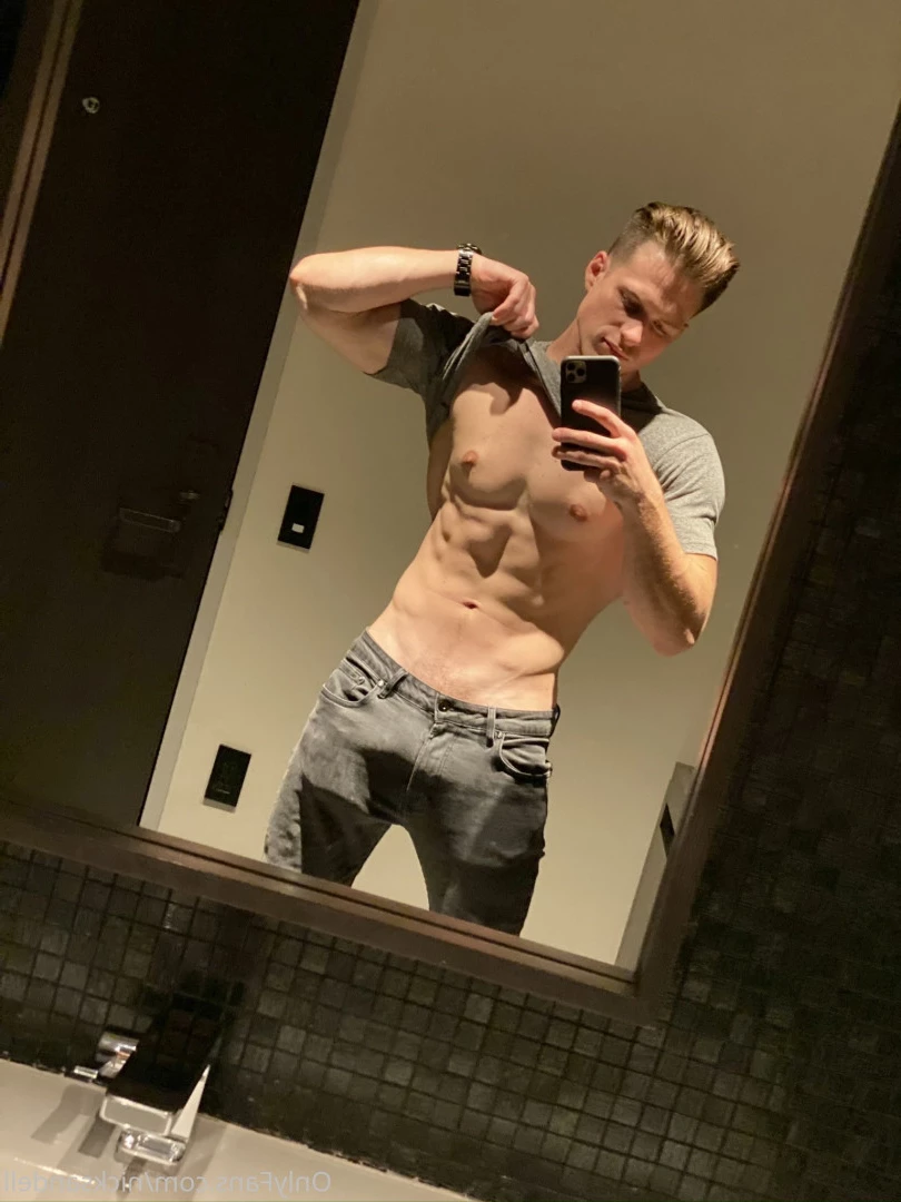 Nick Sandell [ nicksandell ] Onlyfans leaked photo 10198779 on Hotleaks.tv