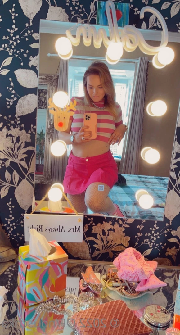 𝗻𝗼𝘂 🇮🇪 [ nouschka ] Onlyfans leaked photo 11921794 on Hotleaks.tv
