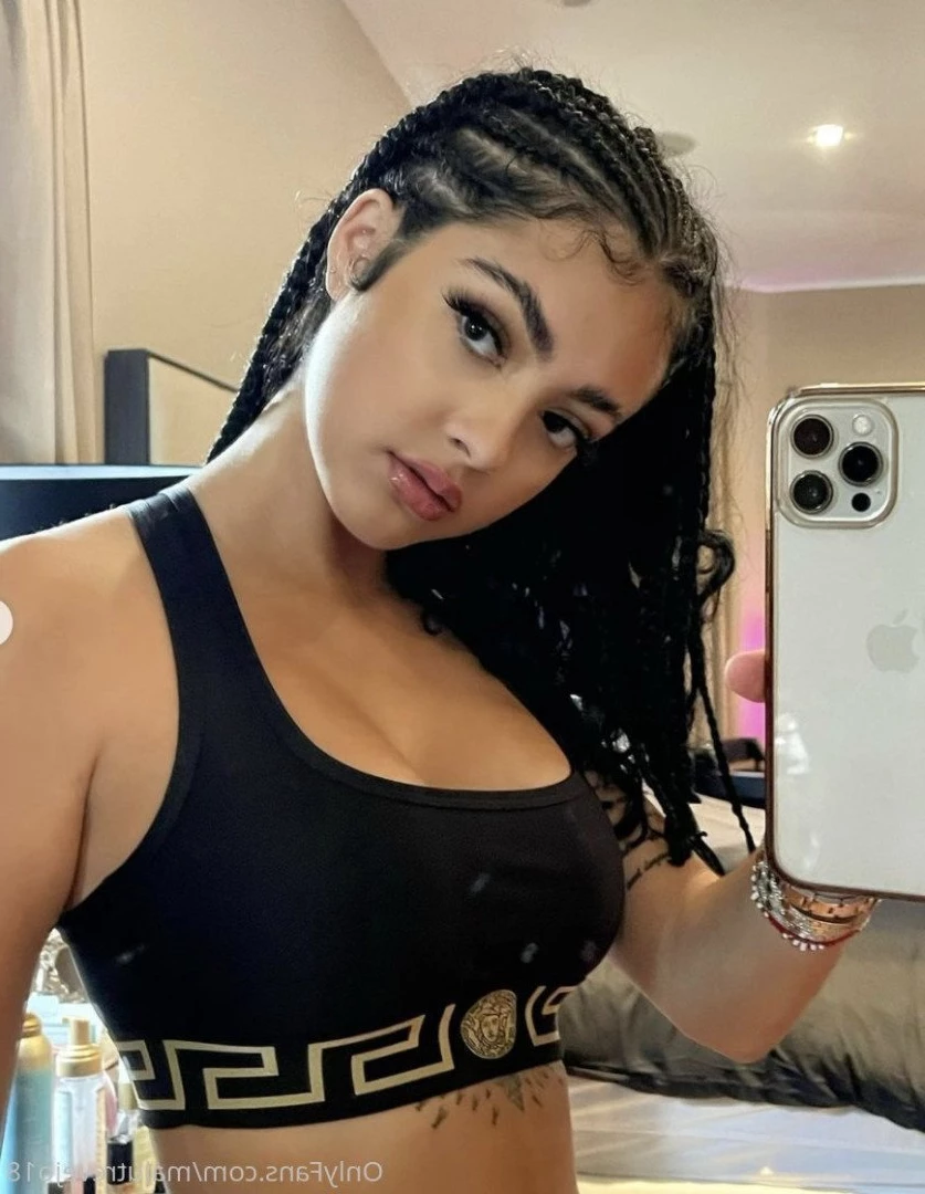 Malu Trevejo [ malutrevejo18 ] Onlyfans leaked photo 4220915 on Hotleaks.tv