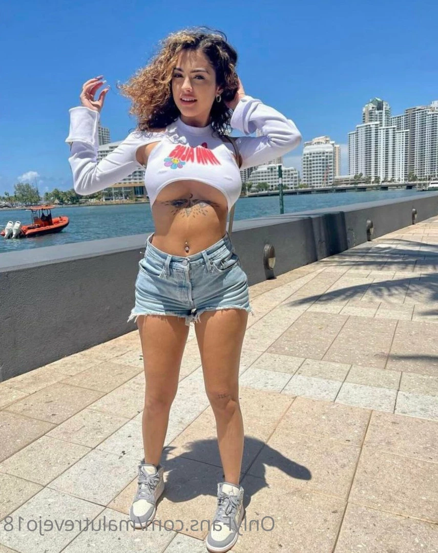 Malu Trevejo [ malutrevejo18 ] Onlyfans leaked photo 6758245 on Hotleaks.tv