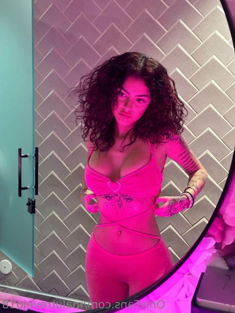 Malu Trevejo [ malutrevejo18 ] Onlyfans leaked photo 14706674 on Hotleaks.tv