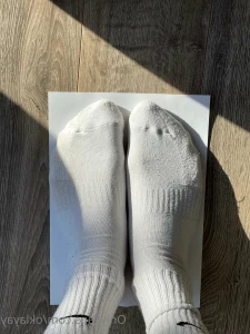 9680910