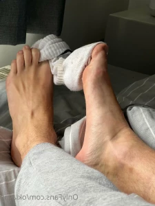 9680973